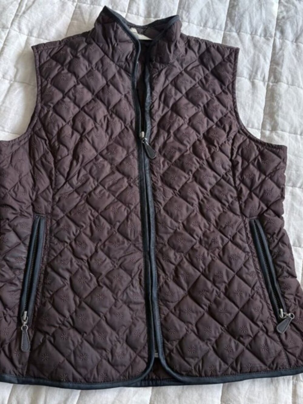 Eddie Bauer Brown Quilted Down Vest with Green trim Size XS Petite